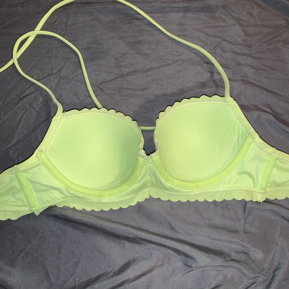 Victoria secret getaway bikini top - Picture 4 of 5